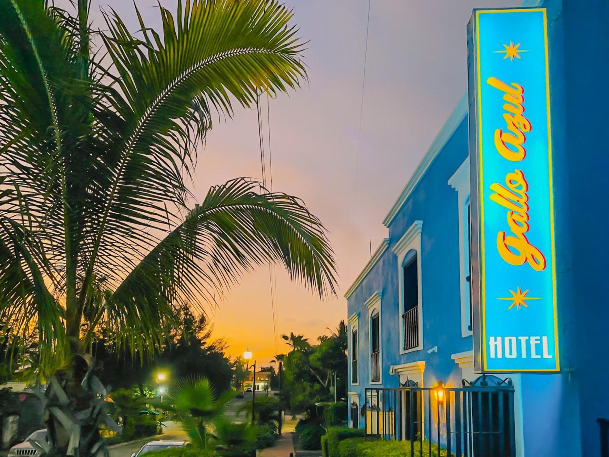 Gallo Azul Hotel, En El Corazon De Todos Santos Exterior foto