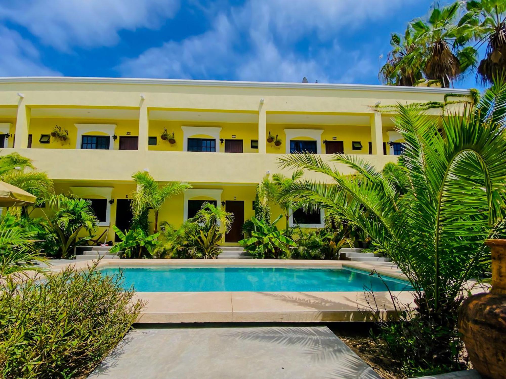Gallo Azul Hotel, En El Corazon De Todos Santos Exterior foto